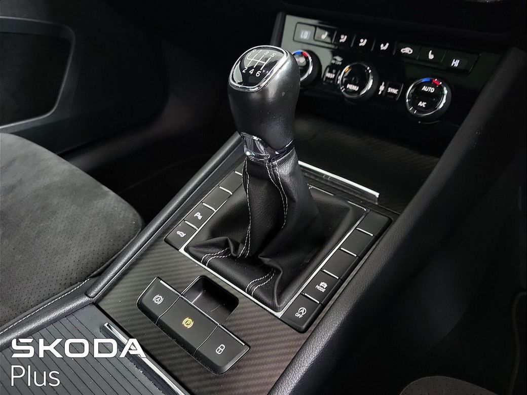 2022 Skoda Superb