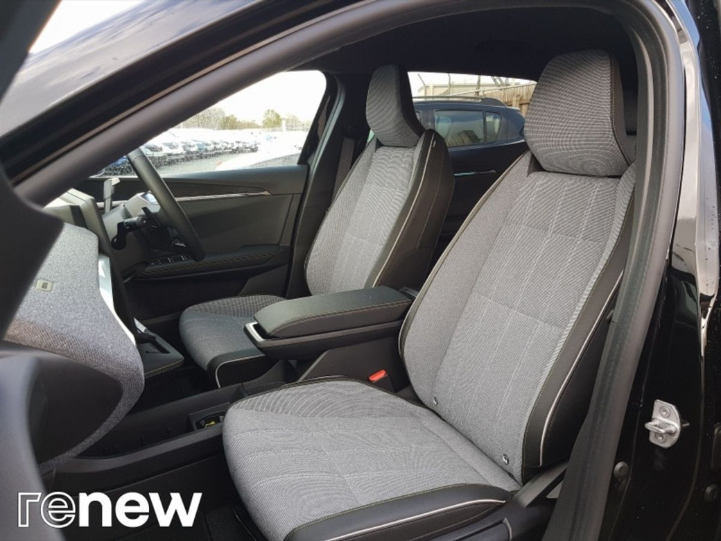 2026 Renault Scenic