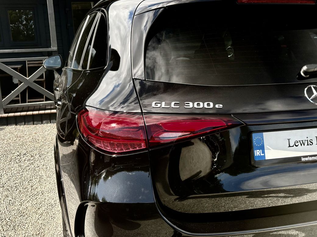 2025 Mercedes-Benz GLC Class