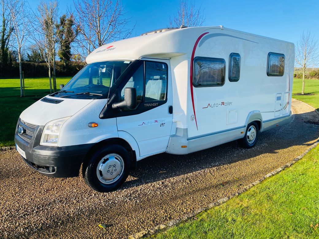 2012 ROLLERTEAM  AUTOROLLER 695 R.H.D ISLAND BED 