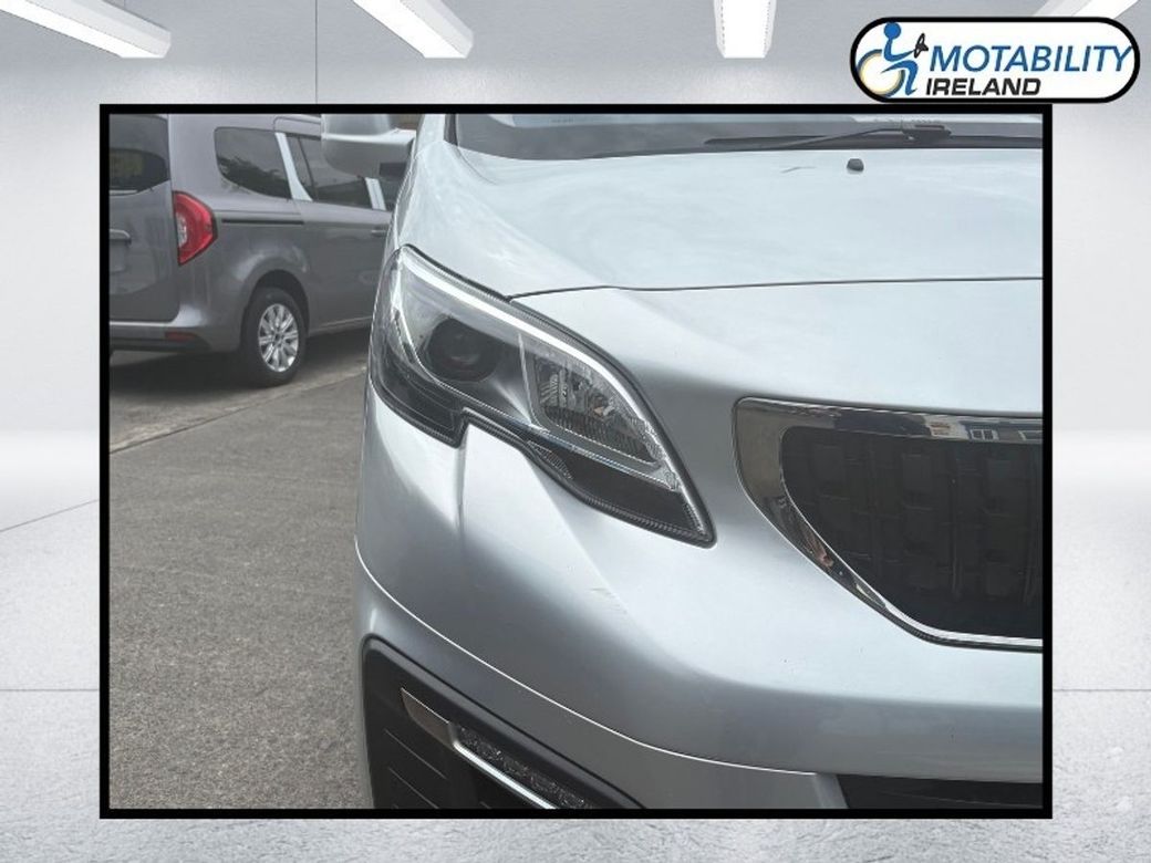 2020 Peugeot Traveller