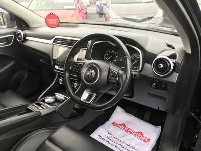 2021 MG ZS