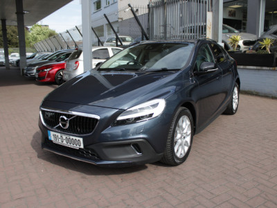 2019 Volvo V40