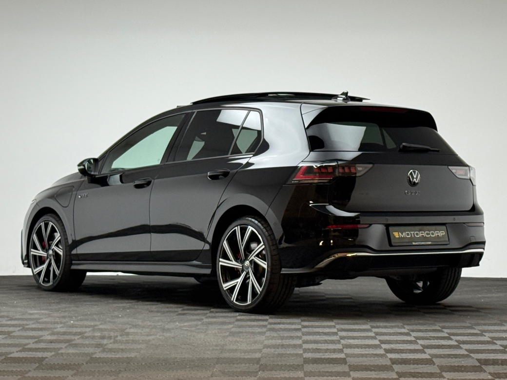 2025 Volkswagen Golf