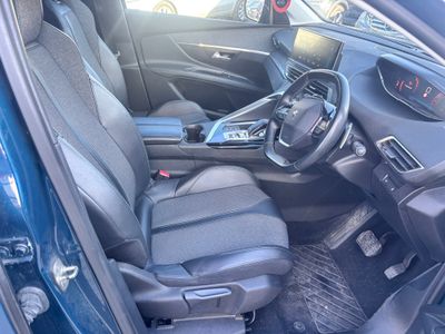 2021 Peugeot 5008