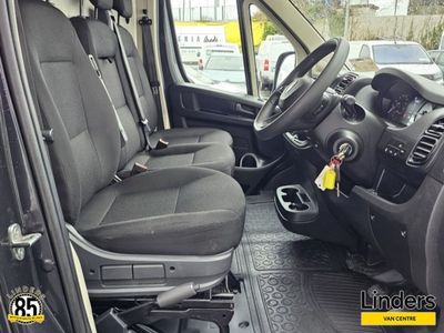 2025 Opel Movano