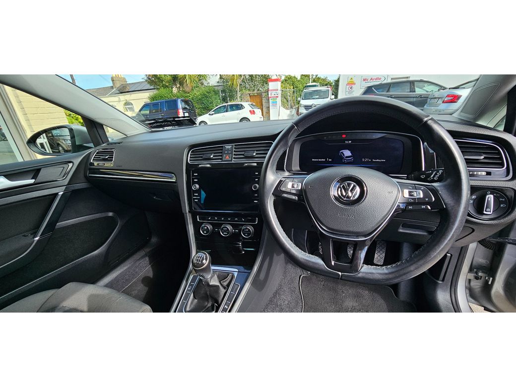 2017 Volkswagen Golf