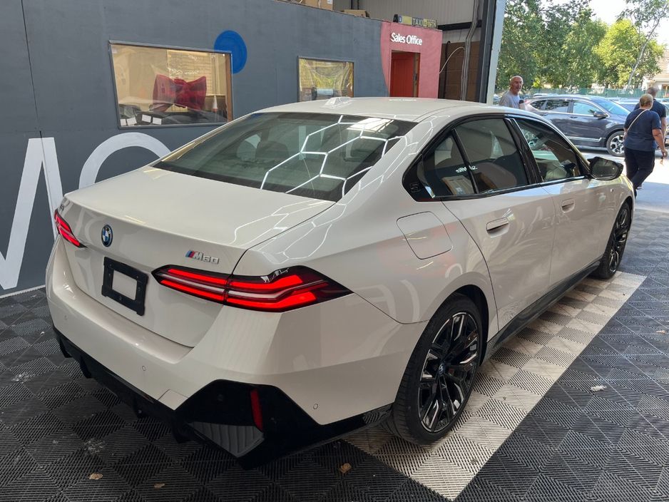 2024 BMW i5