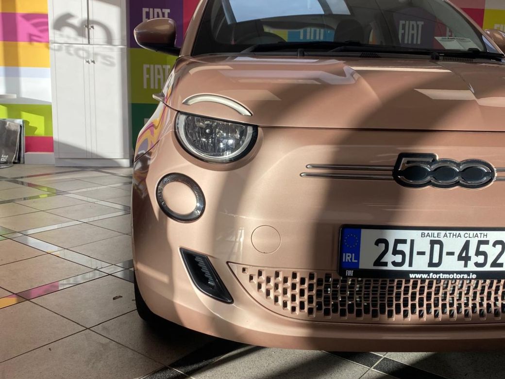 2025 Fiat 500e