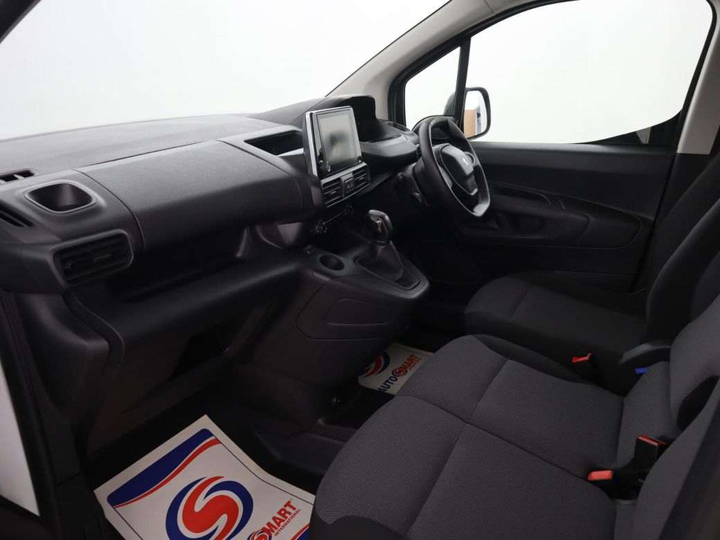 2023 Peugeot Partner