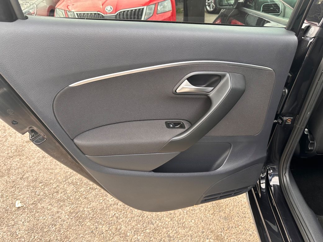 2015 Volkswagen Polo