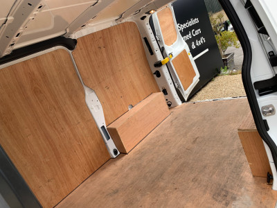 2023 Ford Transit Custom