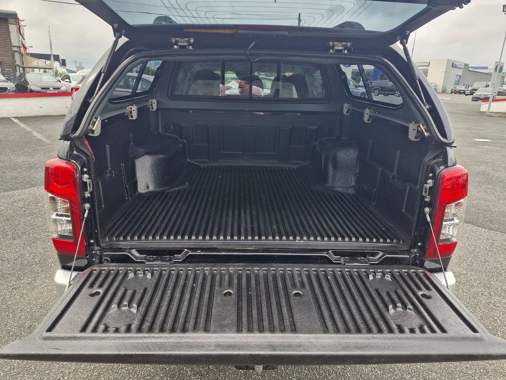2022 Mitsubishi L200