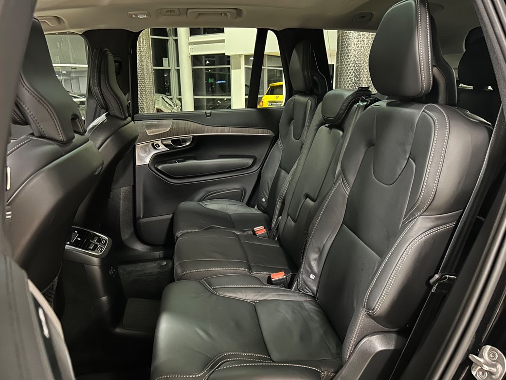 2022 Volvo XC90