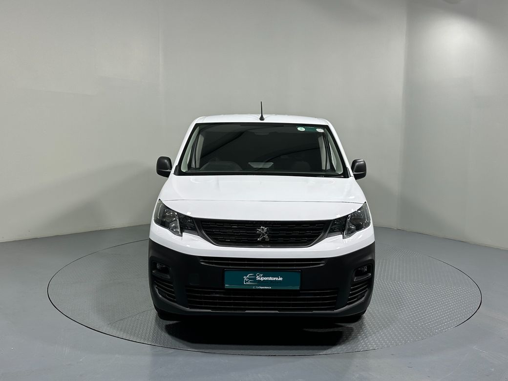 2023 Peugeot Partner