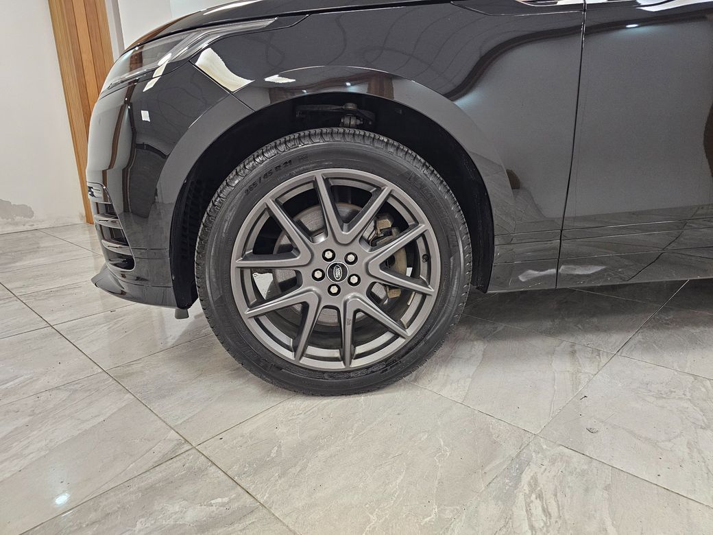2025 Land Rover Range Rover Velar