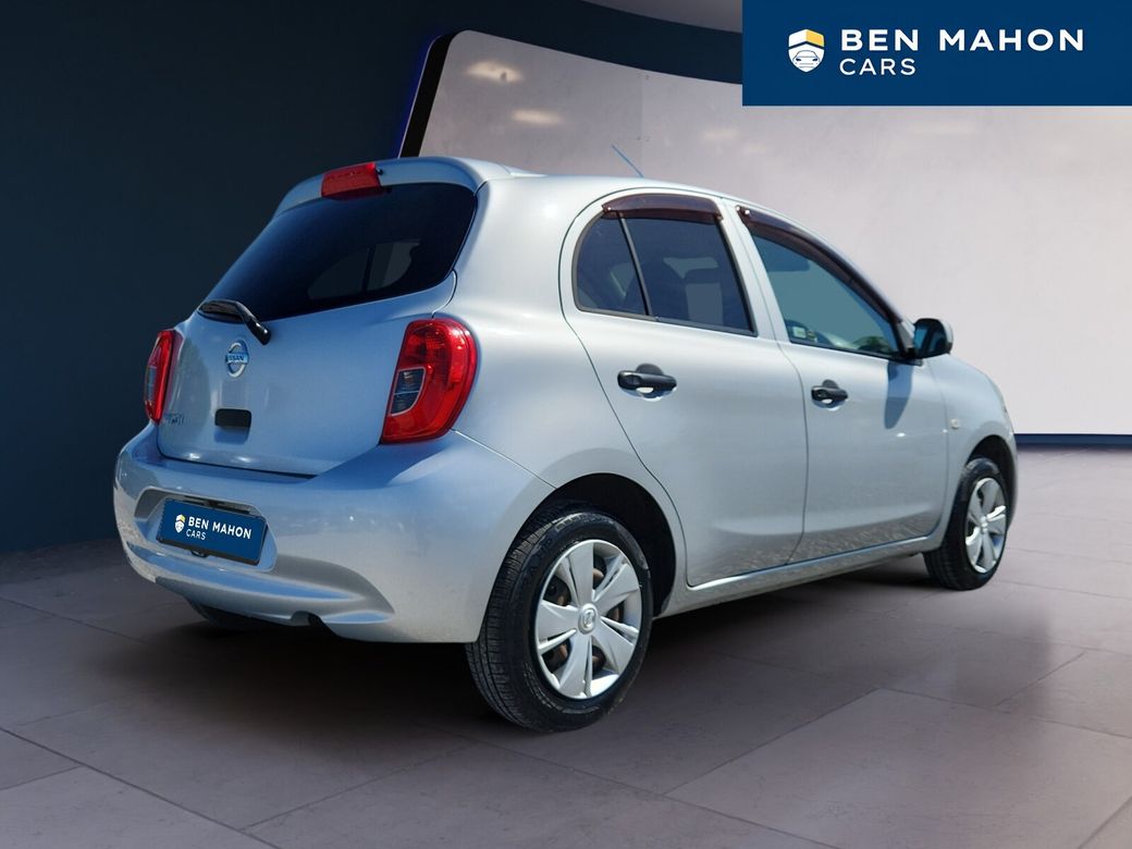 2015 Nissan March