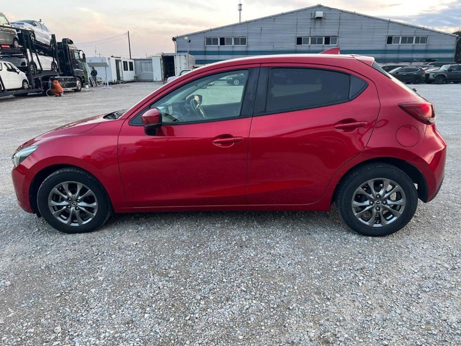 2017 Mazda Demio