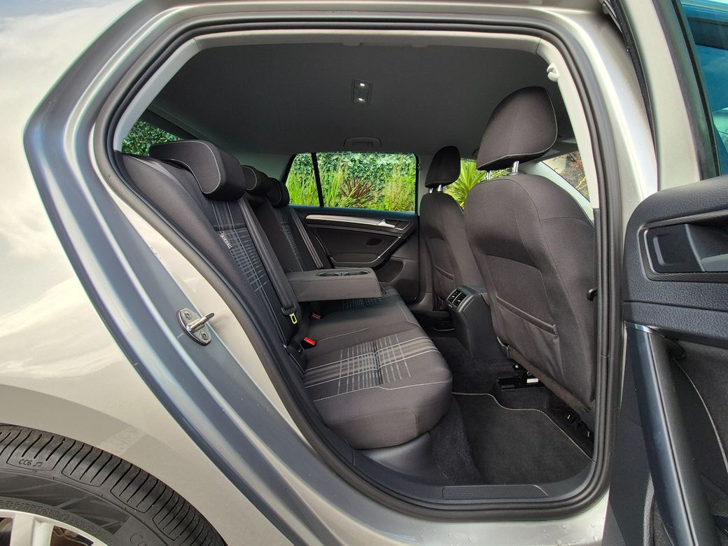 2016 Volkswagen Golf