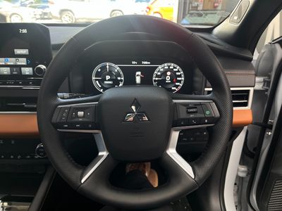 2024 Mitsubishi Outlander
