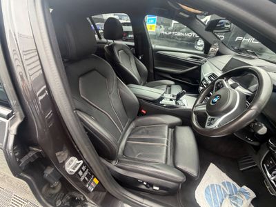 2019 BMW 530
