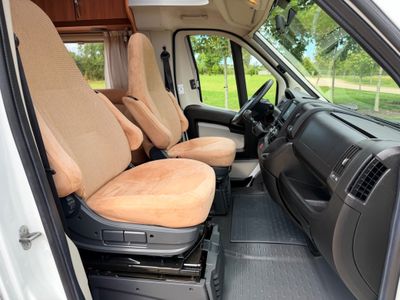 2013 HYMER  T614 CL L.H.D MANUAL 