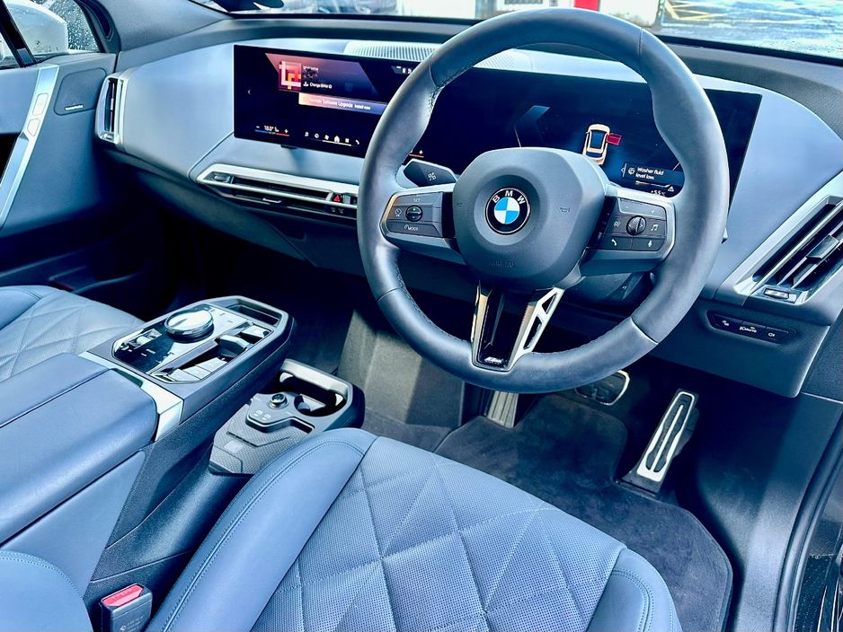 2025 BMW iX