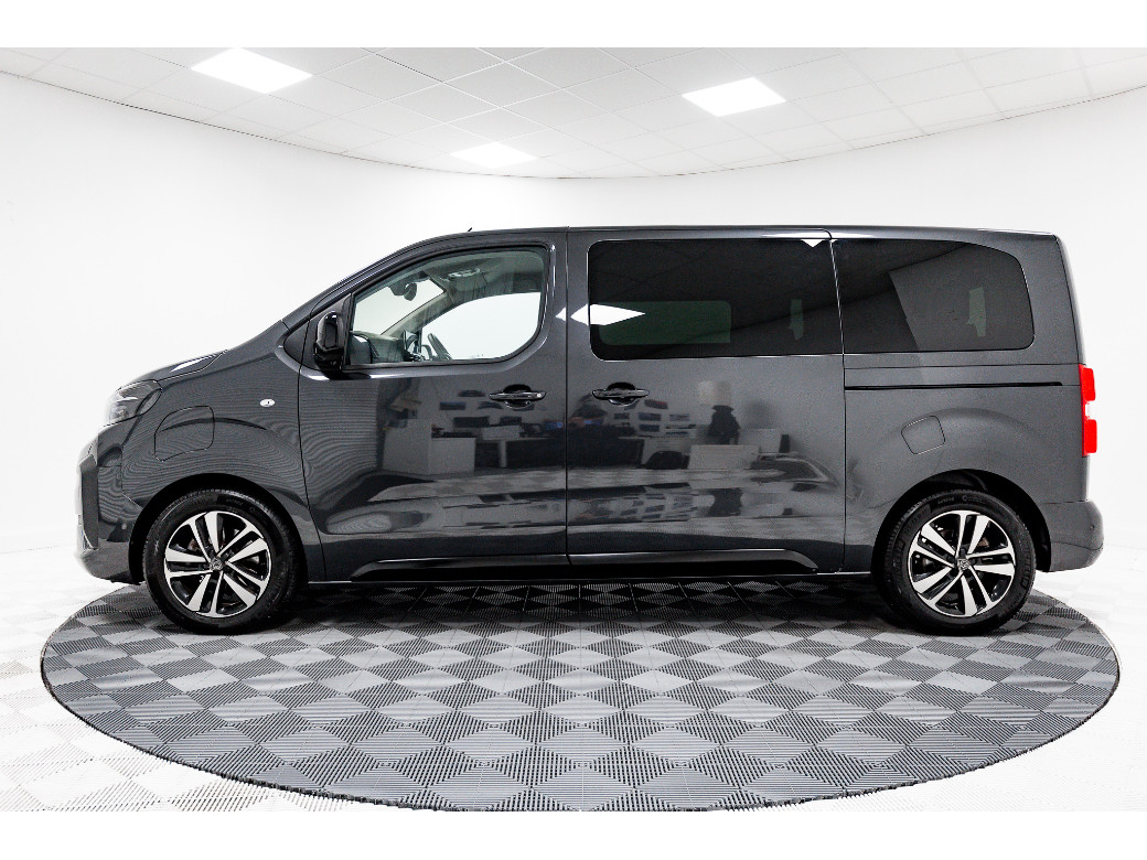 2025 Peugeot Traveller