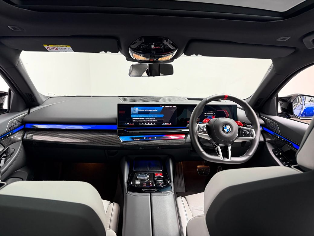 2025 BMW M5