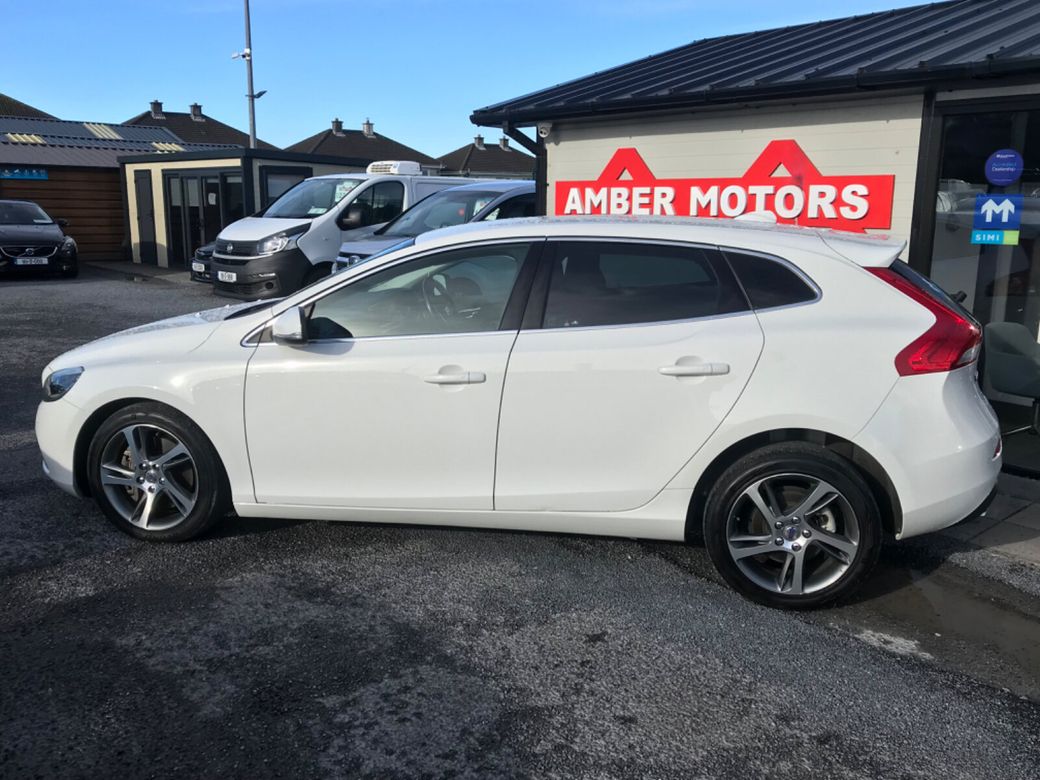 2016 Volvo V40