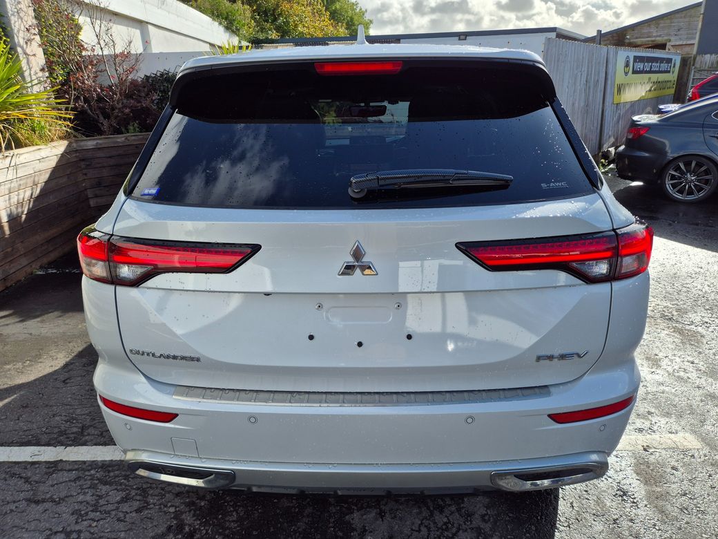 2023 Mitsubishi Outlander
