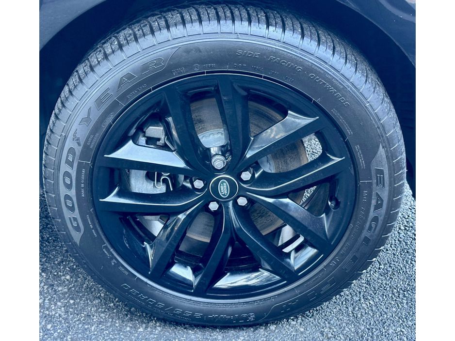 2025 Land Rover Range Rover Velar