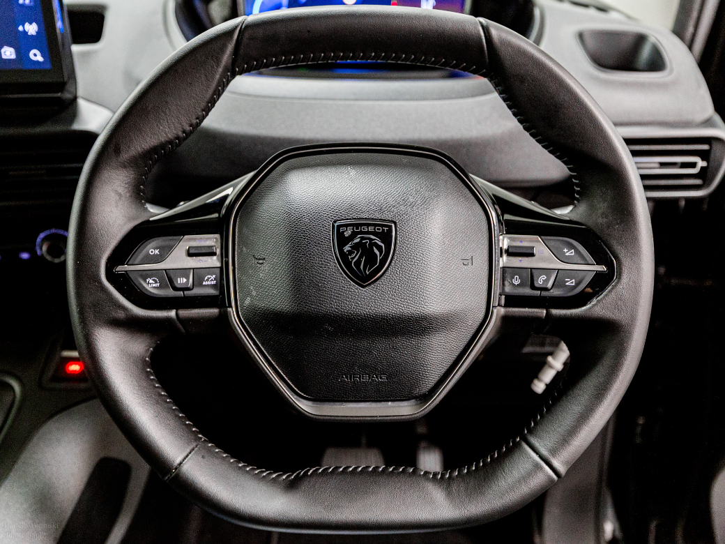 2025 Peugeot Rifter