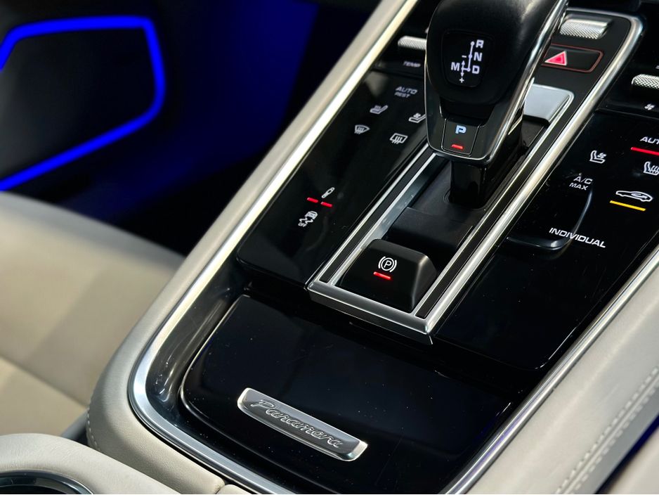 2023 Porsche Panamera