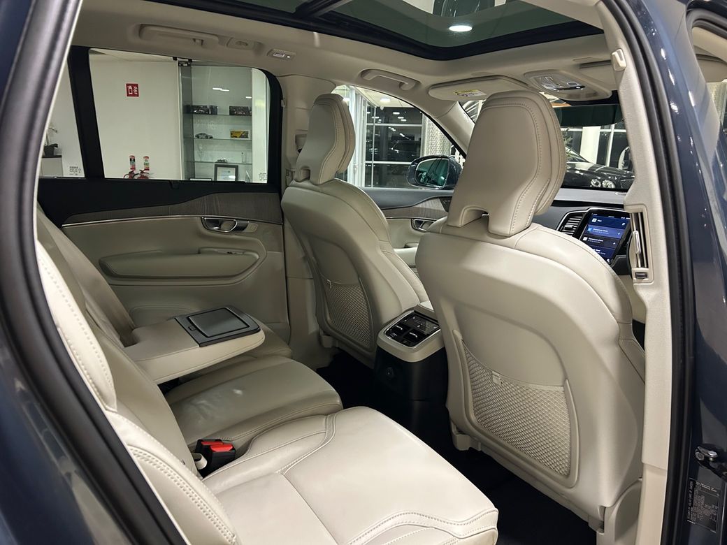 2023 Volvo XC90
