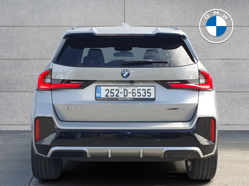 2025 BMW iX1