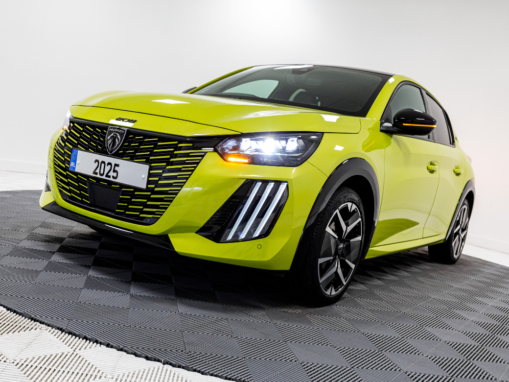 2025 Peugeot 208
