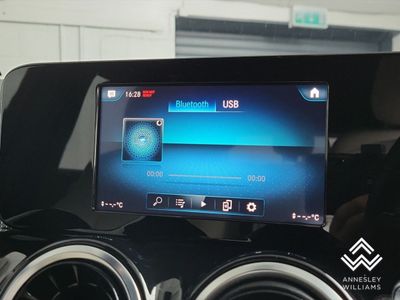 2020 Mercedes-Benz GLB Class