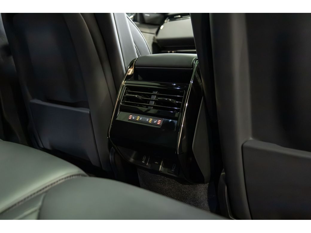 2026 Land Rover Range Rover Sport