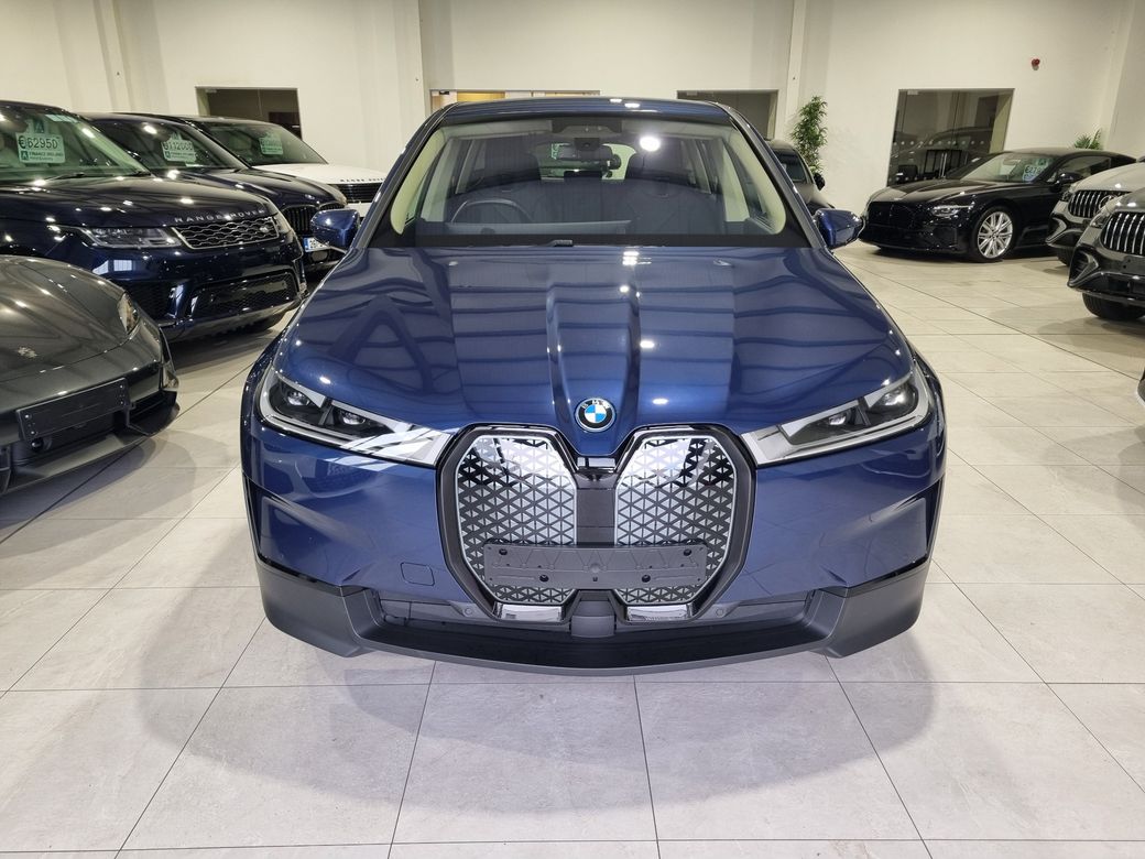 2024 BMW iX