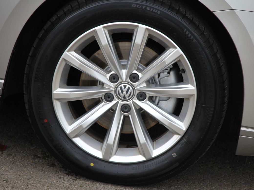 2017 Volkswagen Passat
