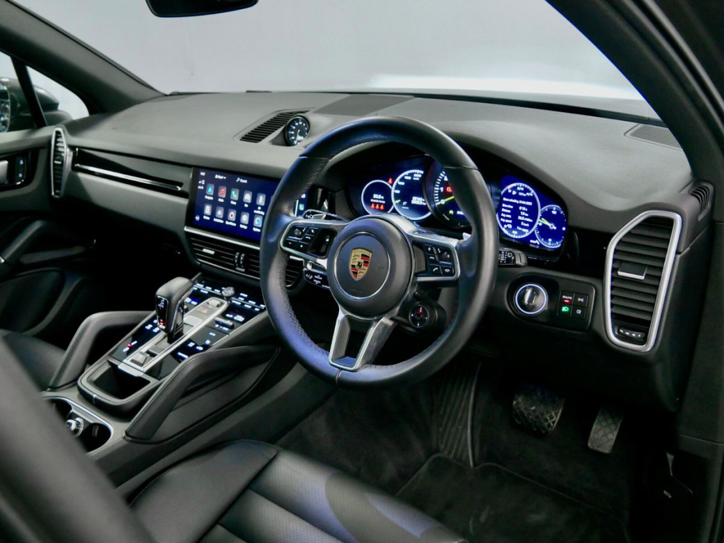 2023 Porsche Cayenne