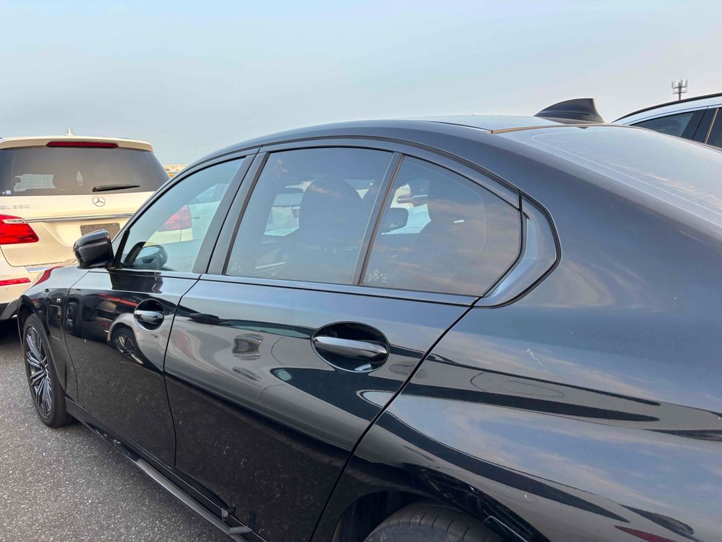 2019 BMW 330