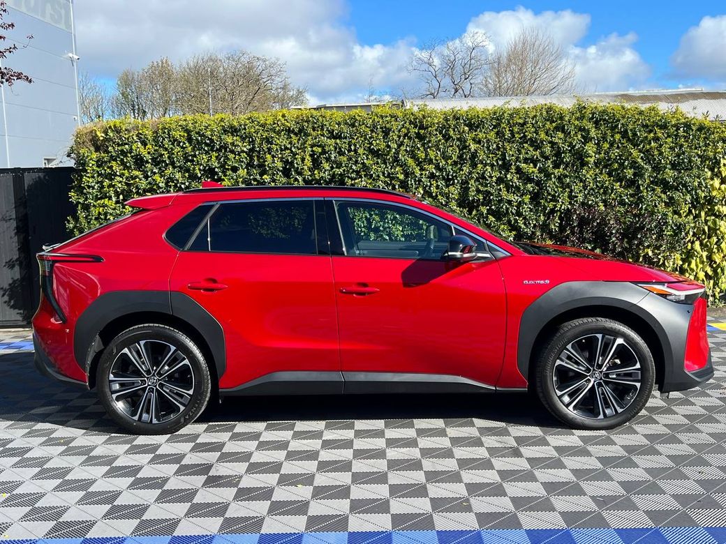 2024 Toyota bZ4X