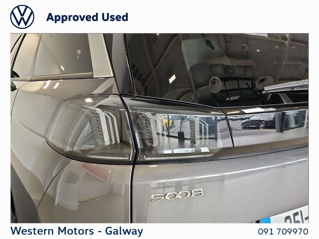 2025 Peugeot 5008