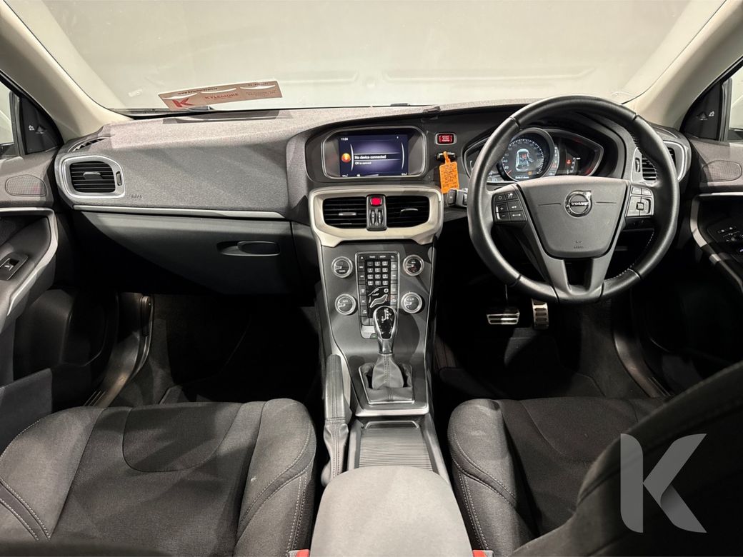 2019 Volvo V40