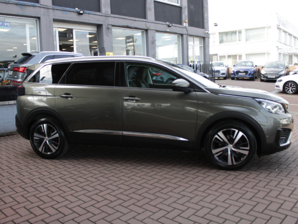 2018 Peugeot 5008