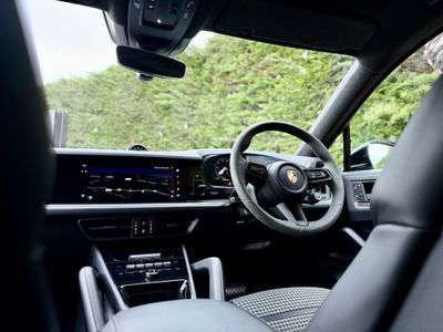 2024 Porsche Cayenne