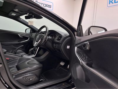 2016 Volvo V40