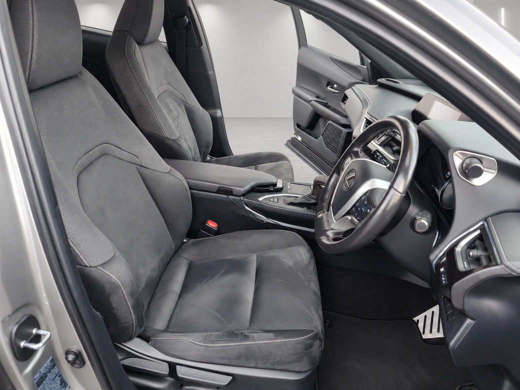 2021 Lexus UX 250H